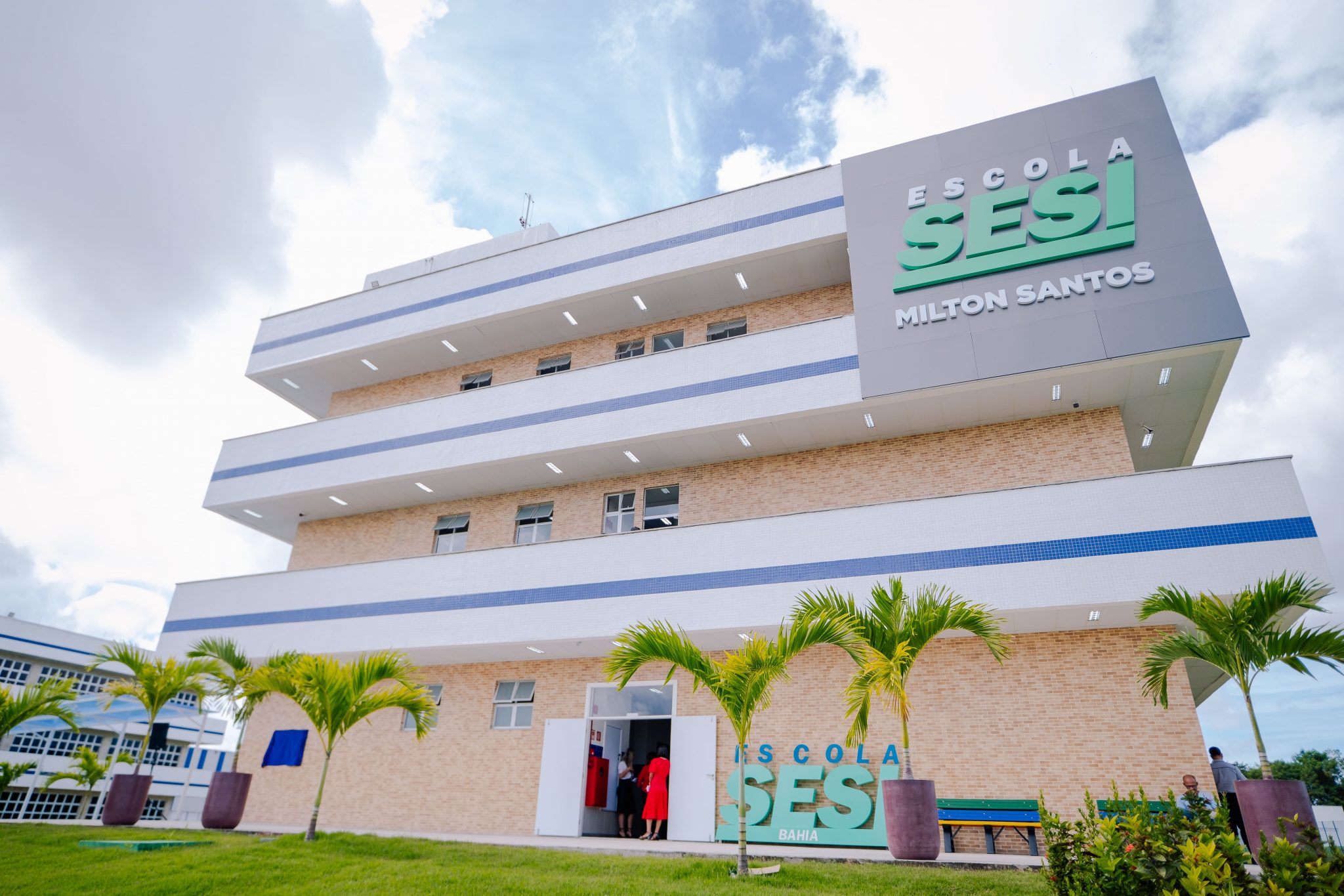 Escola SESI abre seleção para 260 bolsas de estudo de ensino médio – FIEB